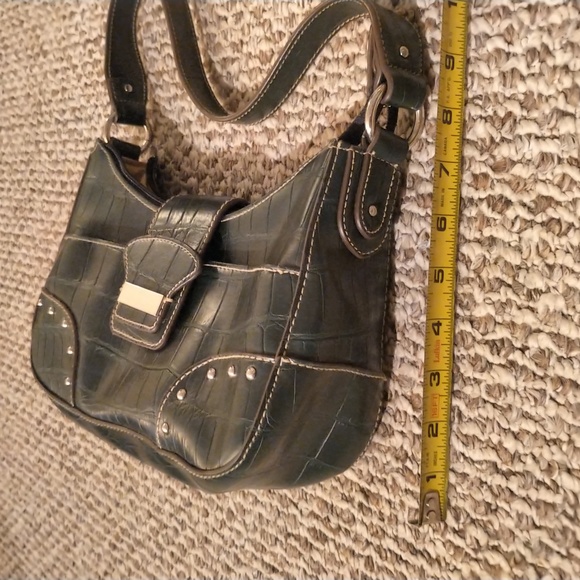 😄😄3for$30😄😄Crazy Horse by Liz Claiborne satchel - Picture 7 of 8